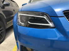 Load image into Gallery viewer, Black LED Headlights Sequential Blinker Fit For Holden VE Commodore Series 1 & 2 Xenon Globes