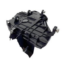 Load image into Gallery viewer, 7L6941614C For Volkswagen Touareg 03-07 Front Right Headlamp Mounting Bracket